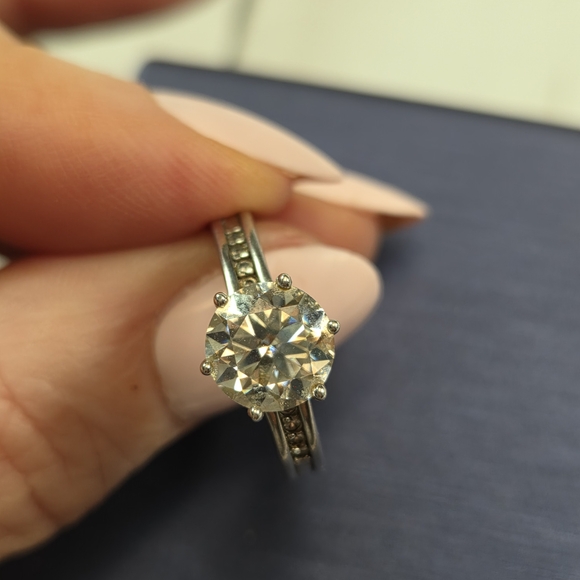 Sterling Silver Moissanite Ring - Picture 3 of 8